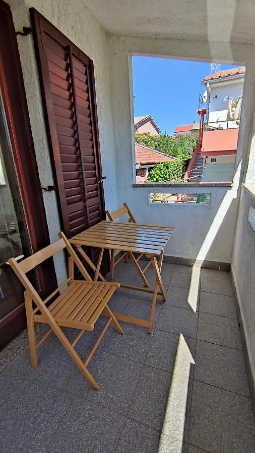 Apartments Tonkovic Kornić 0*,