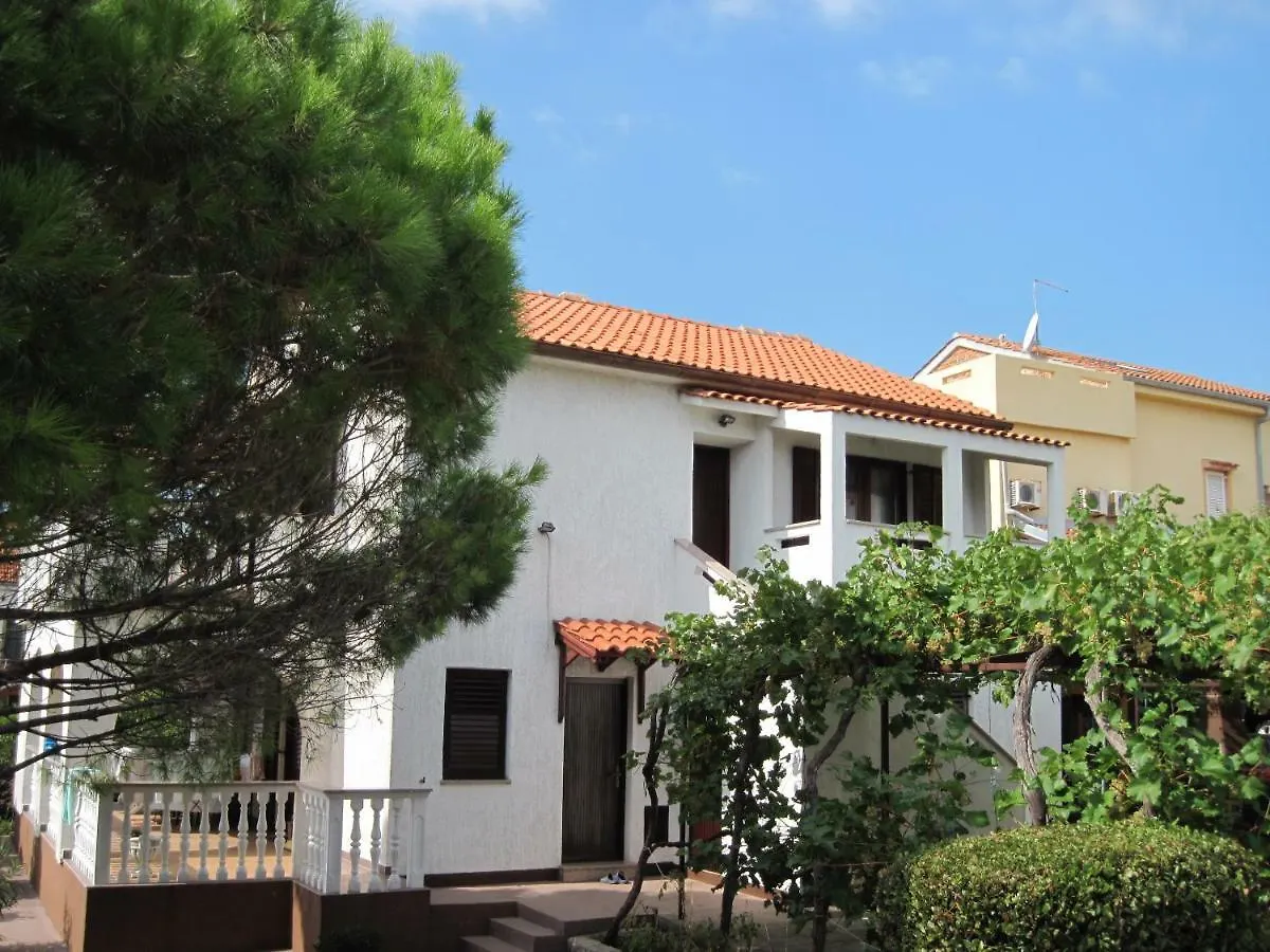 Apartments Tonkovic Kornić 홈스테이